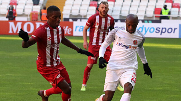 Sivasspor Ümraniyespor ile 2-2 berabere kaldı!
